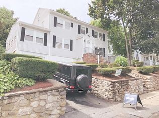 90 Ames St, Lawrence, MA 01841