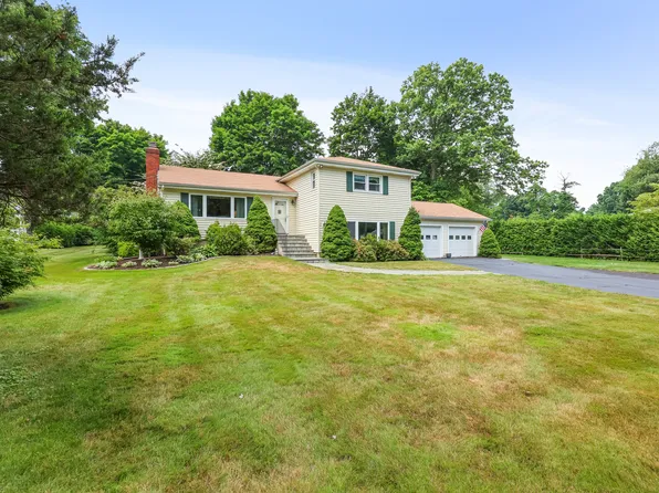 9 Holiday Drive, Norwalk, CT 06851