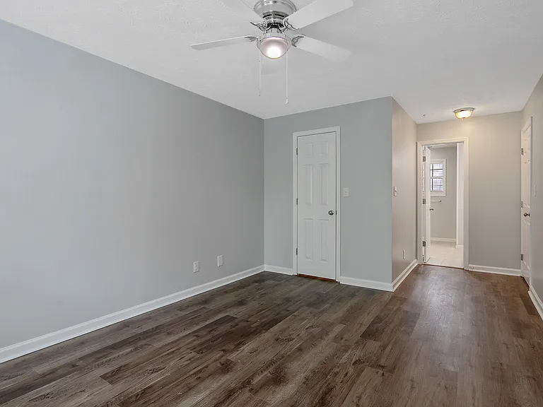 295 Warton Ln #7 — Photo 25