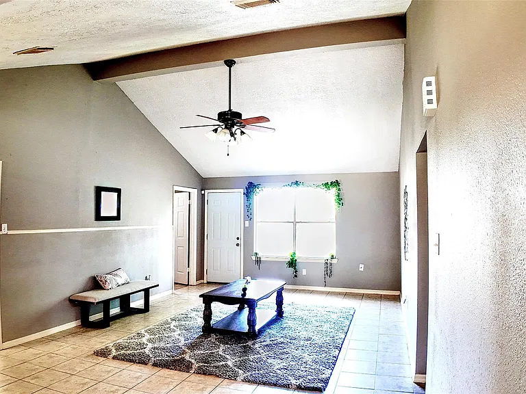 13624 Sableglen St — Photo 3