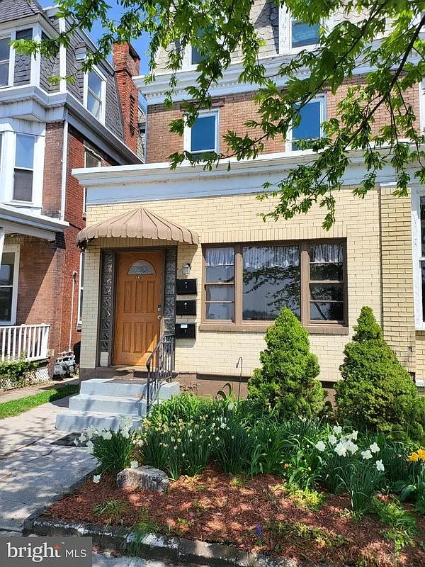 Building Photo - 1823 N 2nd St #1