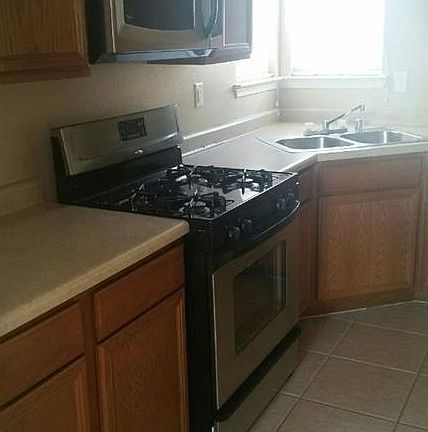 4th image of 12273 Iverson Ct