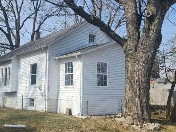 2220 Superior Ave, Kalamazoo, MI 49001