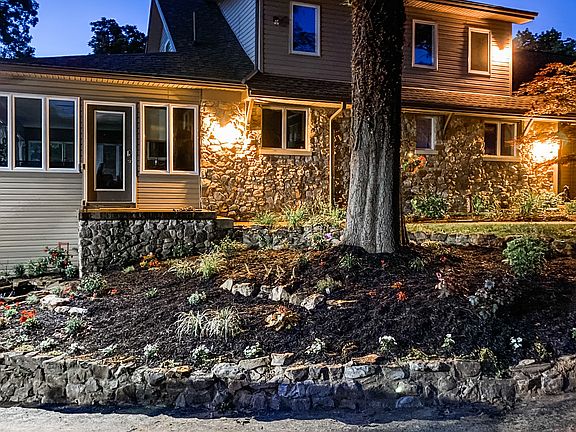 5th image of 4301 Westwood Dr