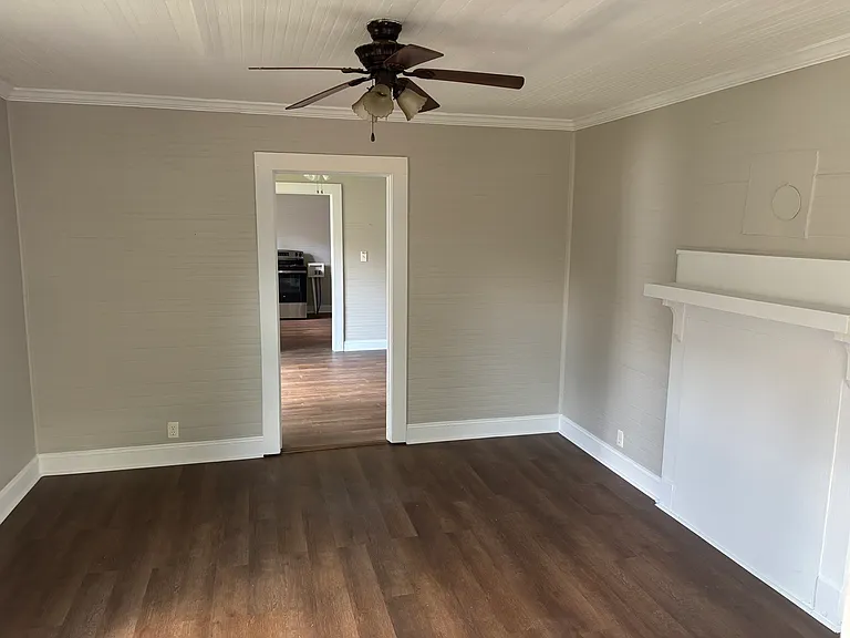 210 Basin Ave — Photo 6