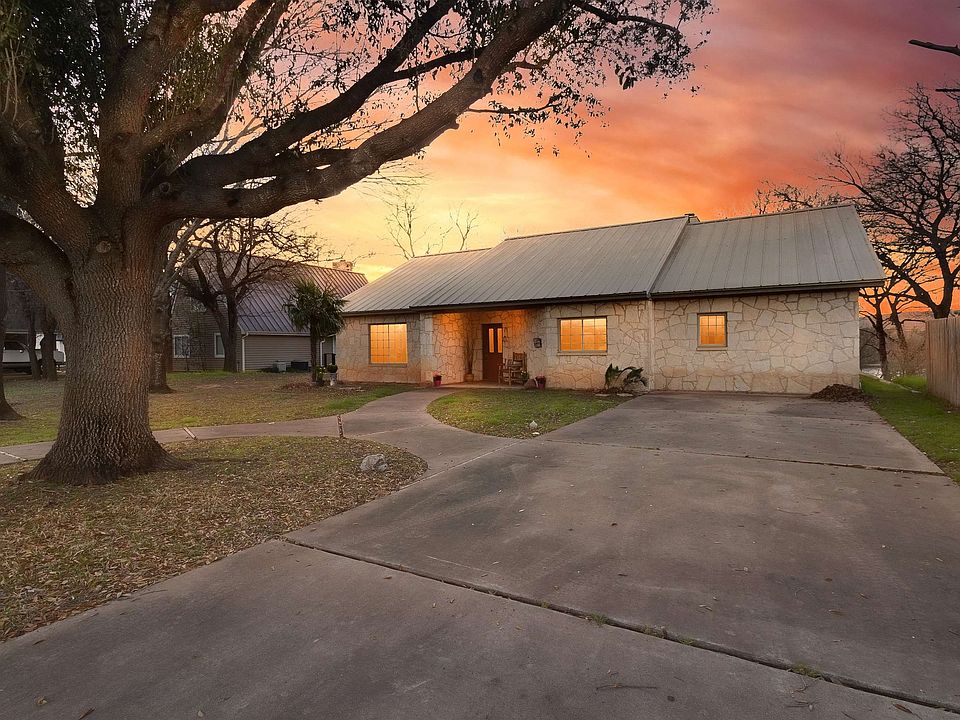 1st image of 522 County Road 119A
