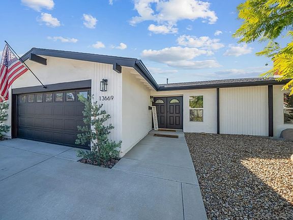 2nd image of 13669 Paseo Del Mar