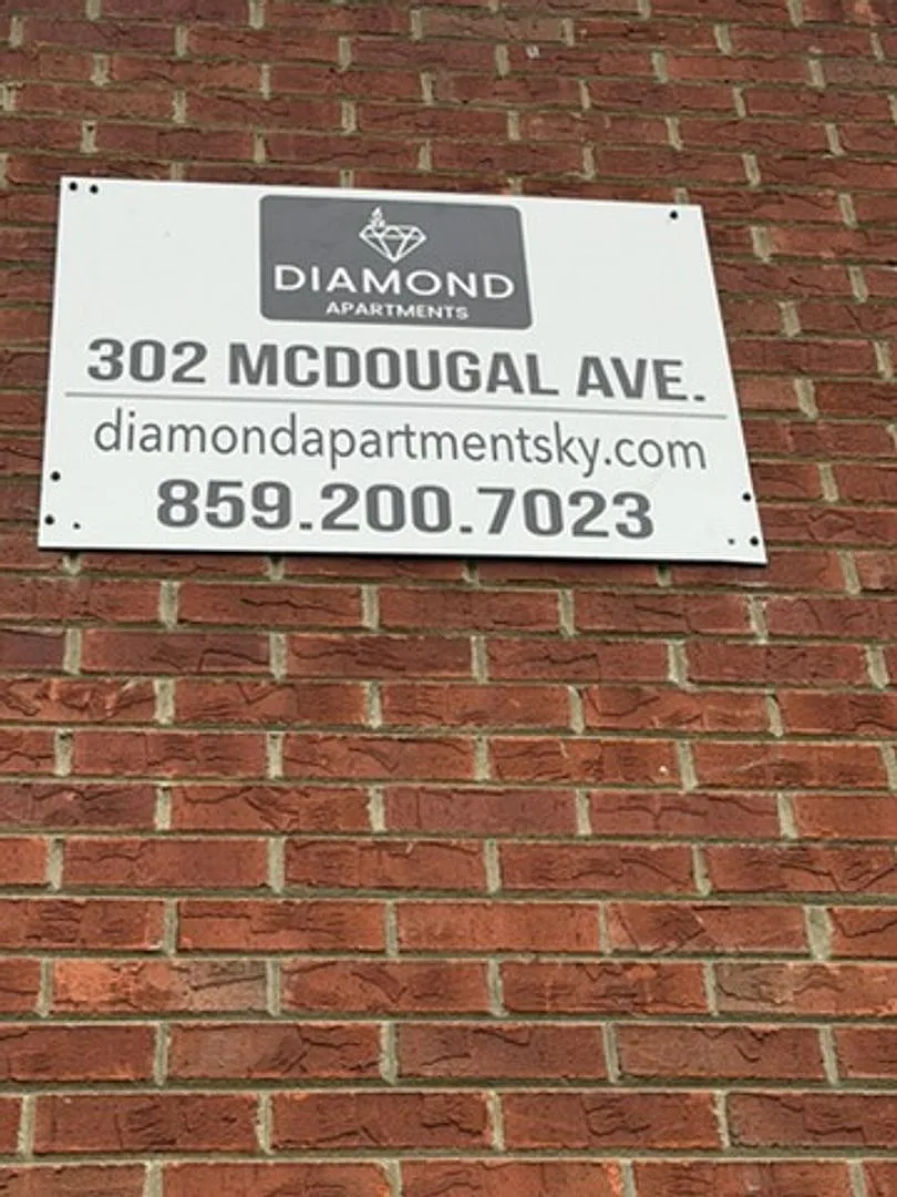302 McDougal Avenue — Photo 1
