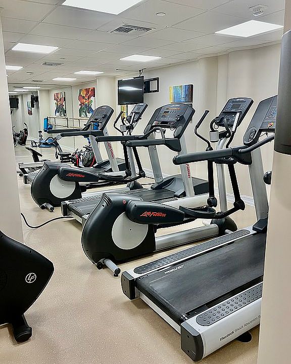 1st image of 4451 Gulf Shore Blvd N APT 806