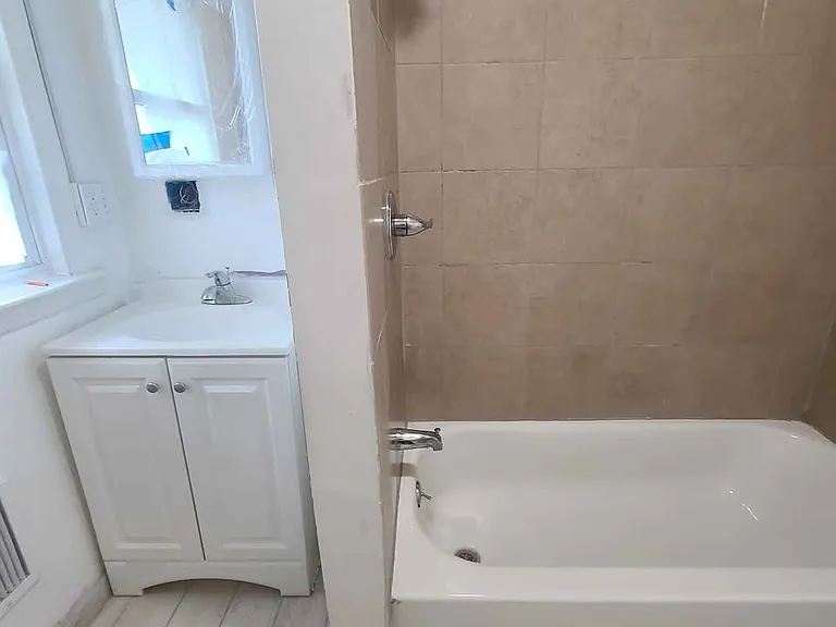 74 Franklin St #2 — Photo 14