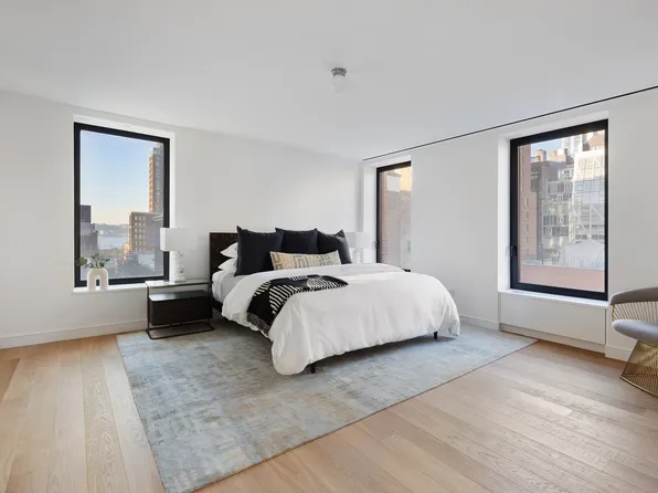 500 West 22nd Street image 16 of 24