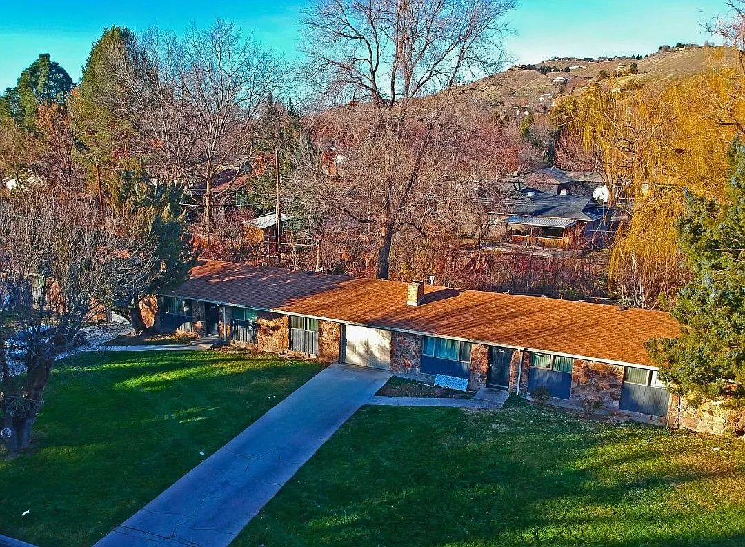 Magnolia Apartments — Photo 1