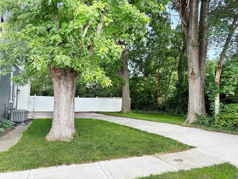 4806 Mathis St — Photo 4