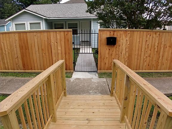 bridge to front gate