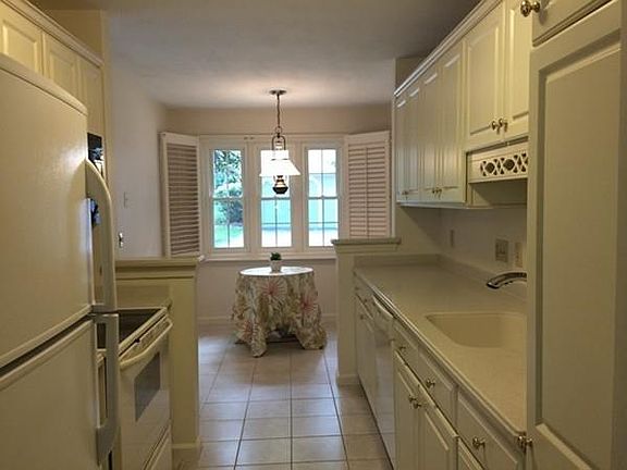 4th image of 157 Laurelwood Dr