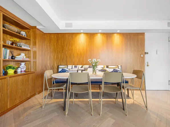 2 Charlton Street image 19 of 20