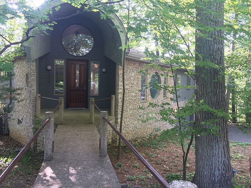 1st image of 2352 E Linden Hill Dr