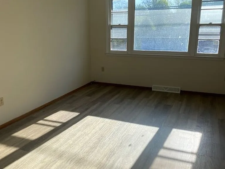 928 Northway Street — Photo 5