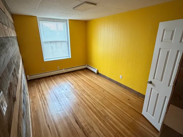 120 N Saint Francis Cabrini Ave #3, Scranton, PA 18504