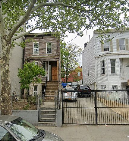 2nd image of 286 E 163rd St