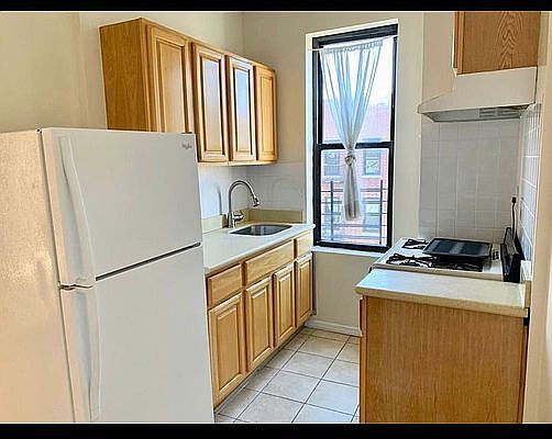 2nd image of 8423 3rd Ave #3