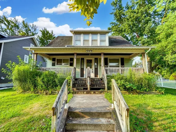 309 E Benton St, Wapakoneta, OH 45895