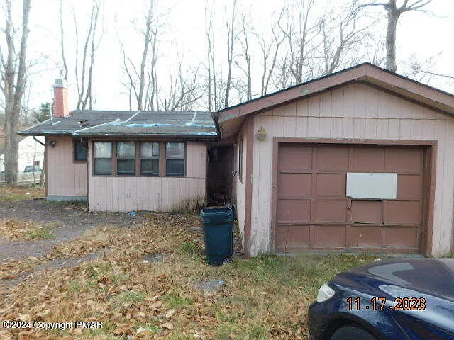 7203 Rimrock Dr photo 1