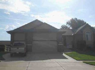 1326 S Summit Rd, Derby, KS 67037