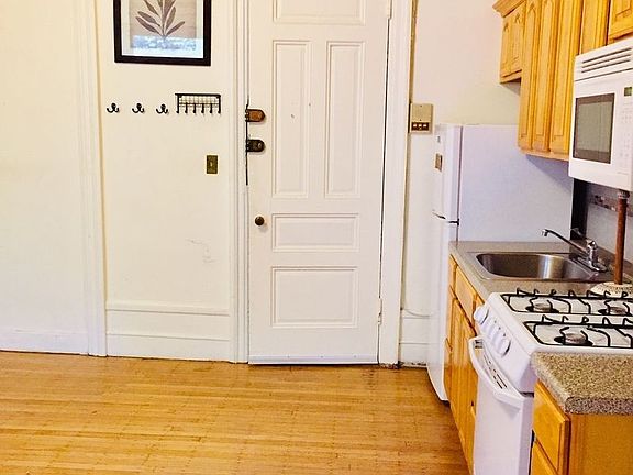 2nd image of 308 W 98th St #2R