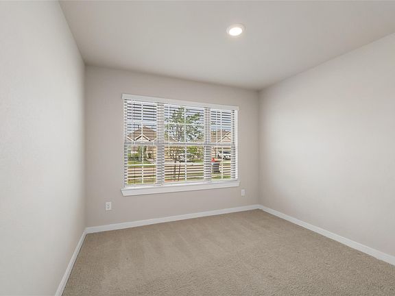 3rd image of 7622 Mistral Ln