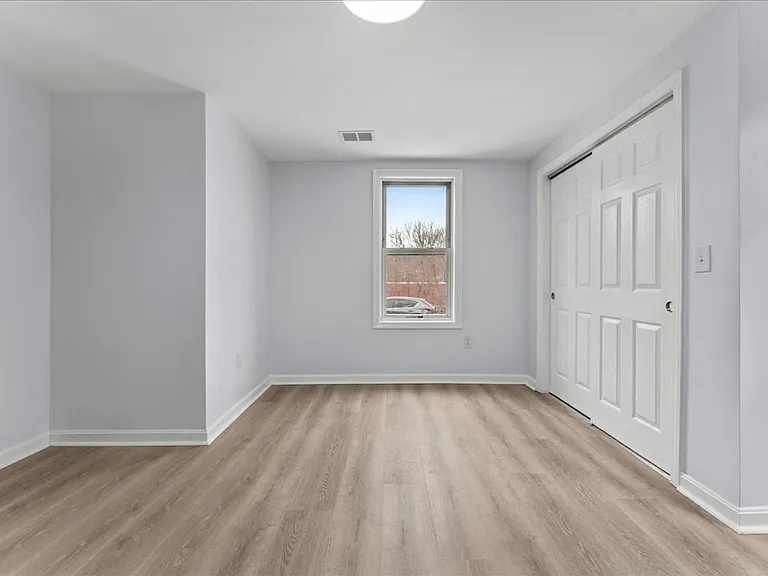 53 West St #1 — Photo 12