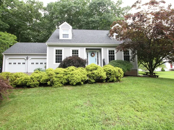 66 Van Cedarfield Road, Colchester, CT 06415