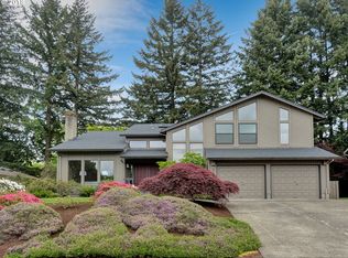 10390 SW View Ter, Portland, OR 97224