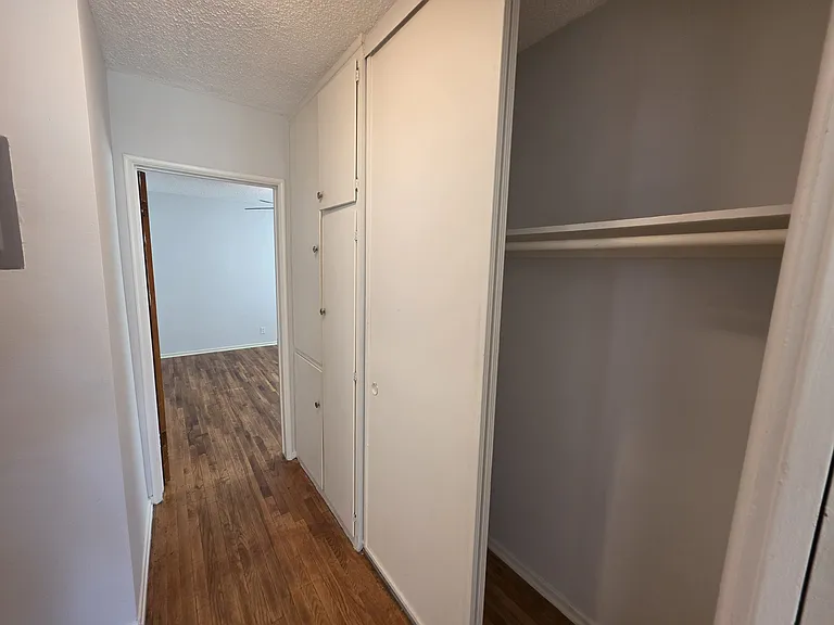 1732 N Harvard Blvd #106 — Photo 8