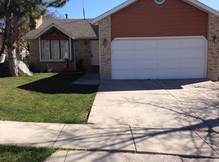 112 E Rice Ln, Farmington, UT 84025
