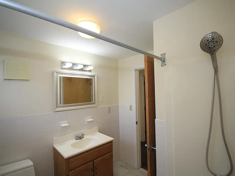 Full Bath