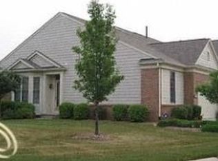 39456 Champion Ct #167, Northville, MI 48168