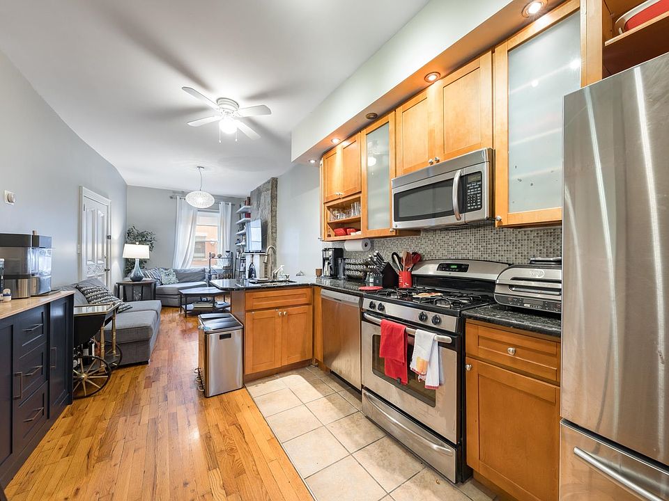 1st image of 251.5 York St #1