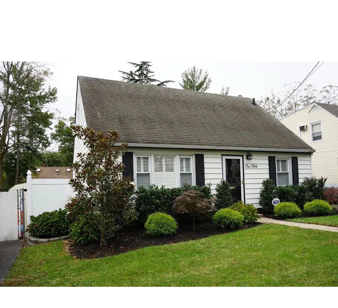 150 Winchester Ave photo 1