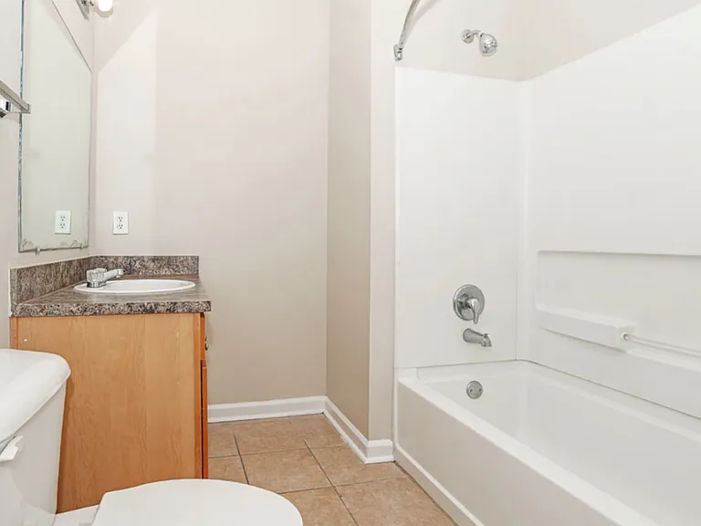 Bridgeway Apartments II — Photo 9