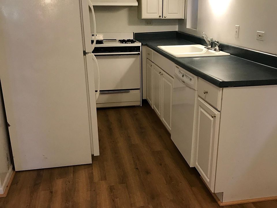 1st image of 2344 W Cullom Ave #G