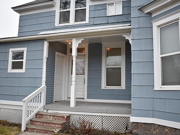 2nd image of 319 E Spruce St APT 2