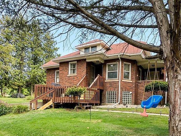 3rd image of 3941 New Castle Rd