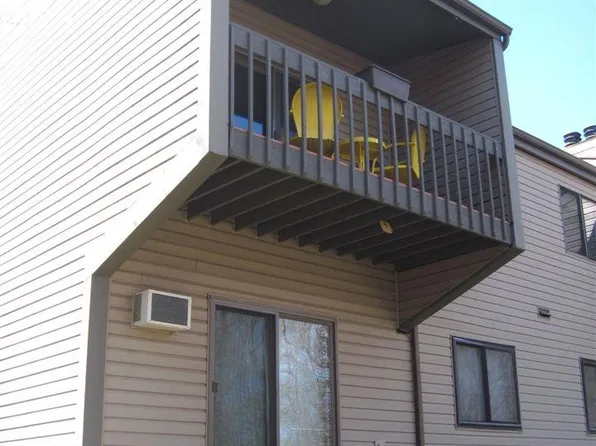 20 Village Dr, Proctor, MN 55810