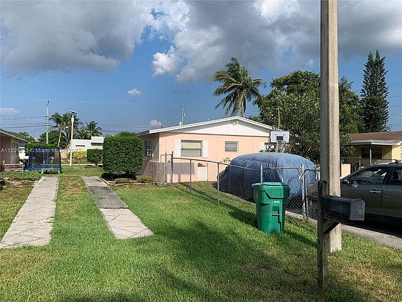 2nd image of 4751 SW 43rd Ave