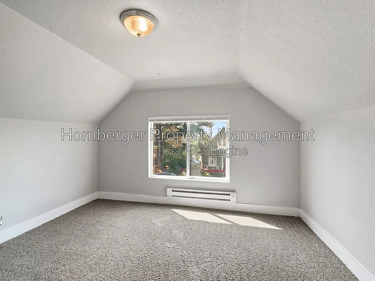 1622 W Mission Ave — Photo 12