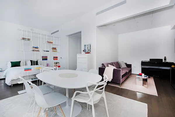 Rented by R New York | media 12