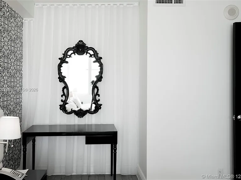 1100 West Ave #517 — Photo 7