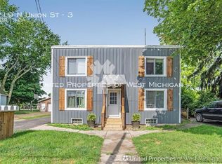 219 N Union St #3, Sparta, MI 49345