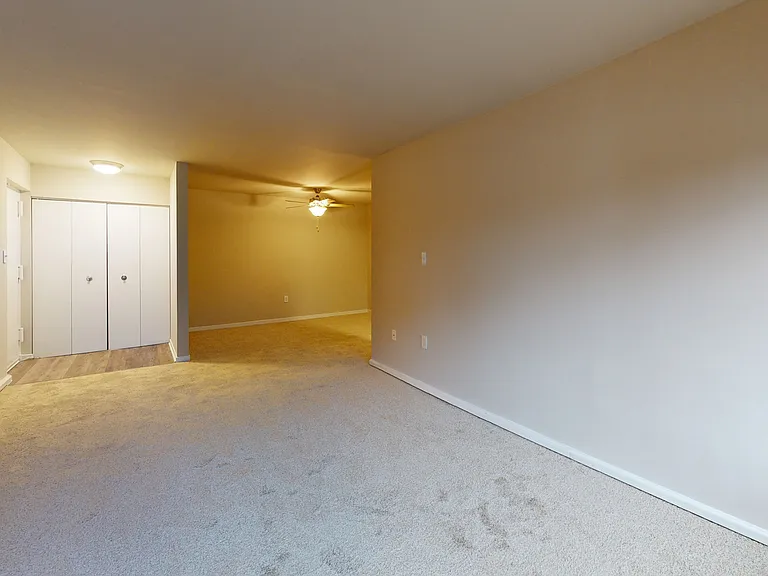 Seneca Place — Photo 45